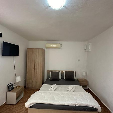 Apartman Nina 里桑 外观 照片